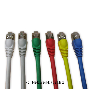 Netzwerkkabel in unterschiedlichen Farben